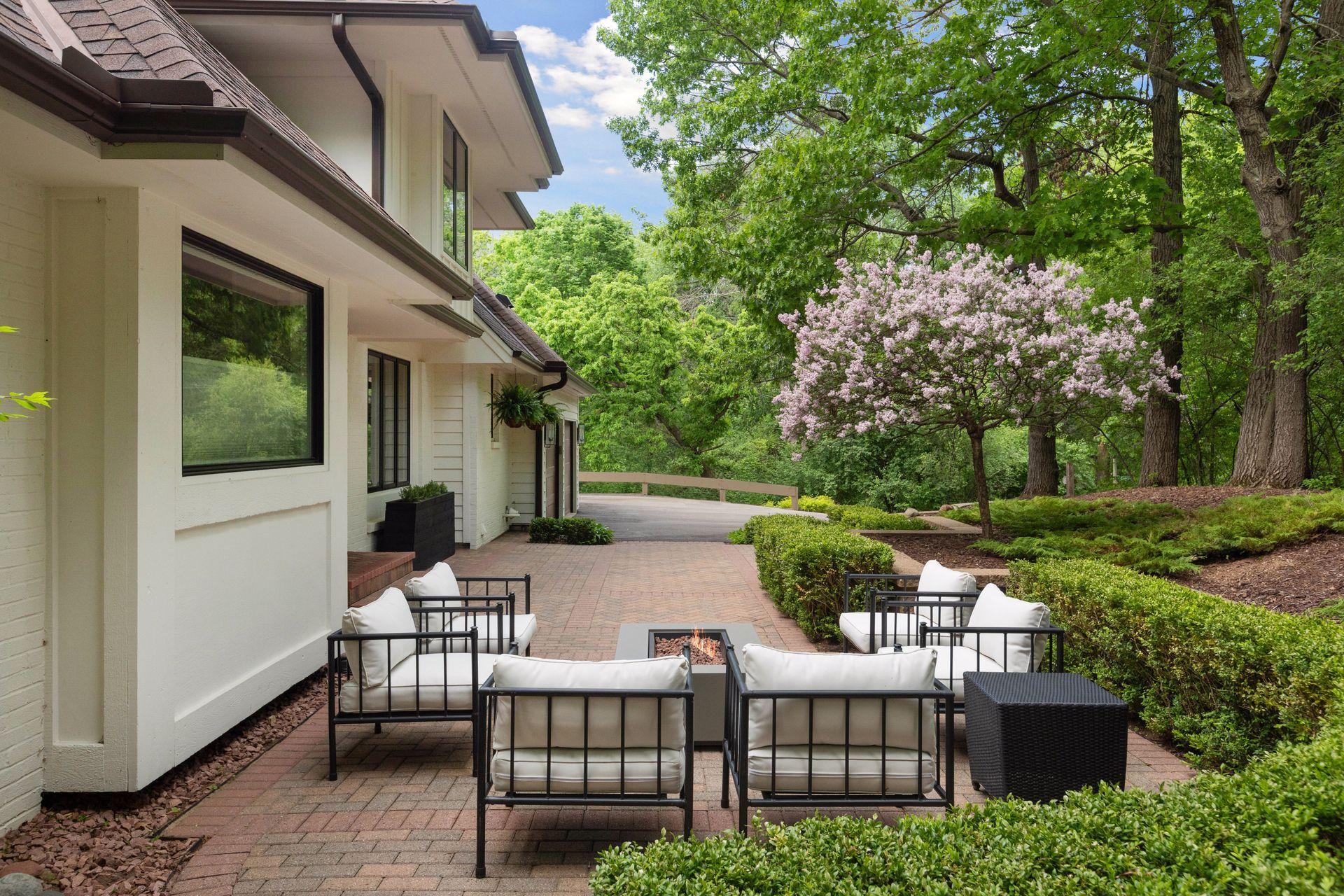 6 Spring Farm Lane