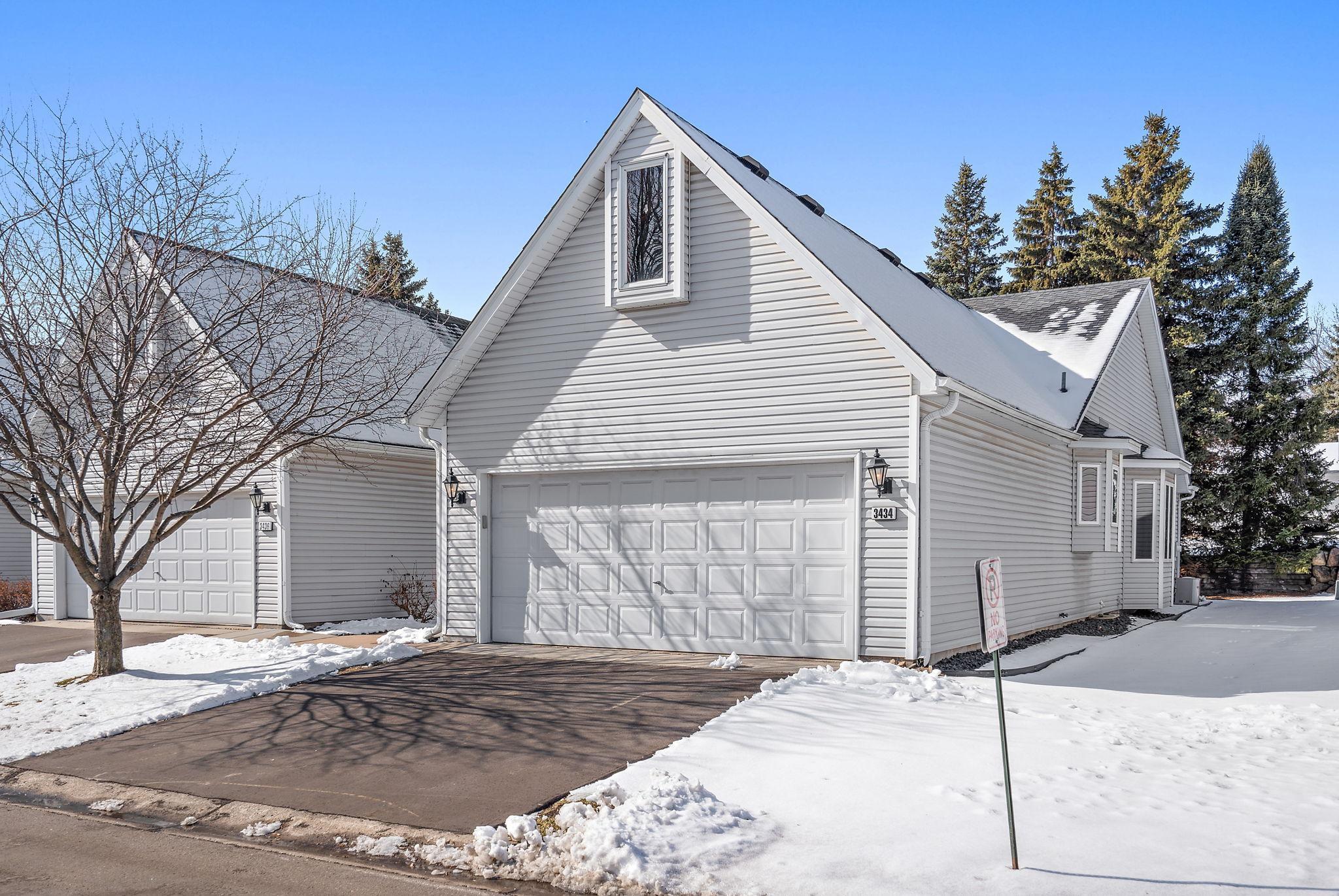 3434 Silver Lane NE