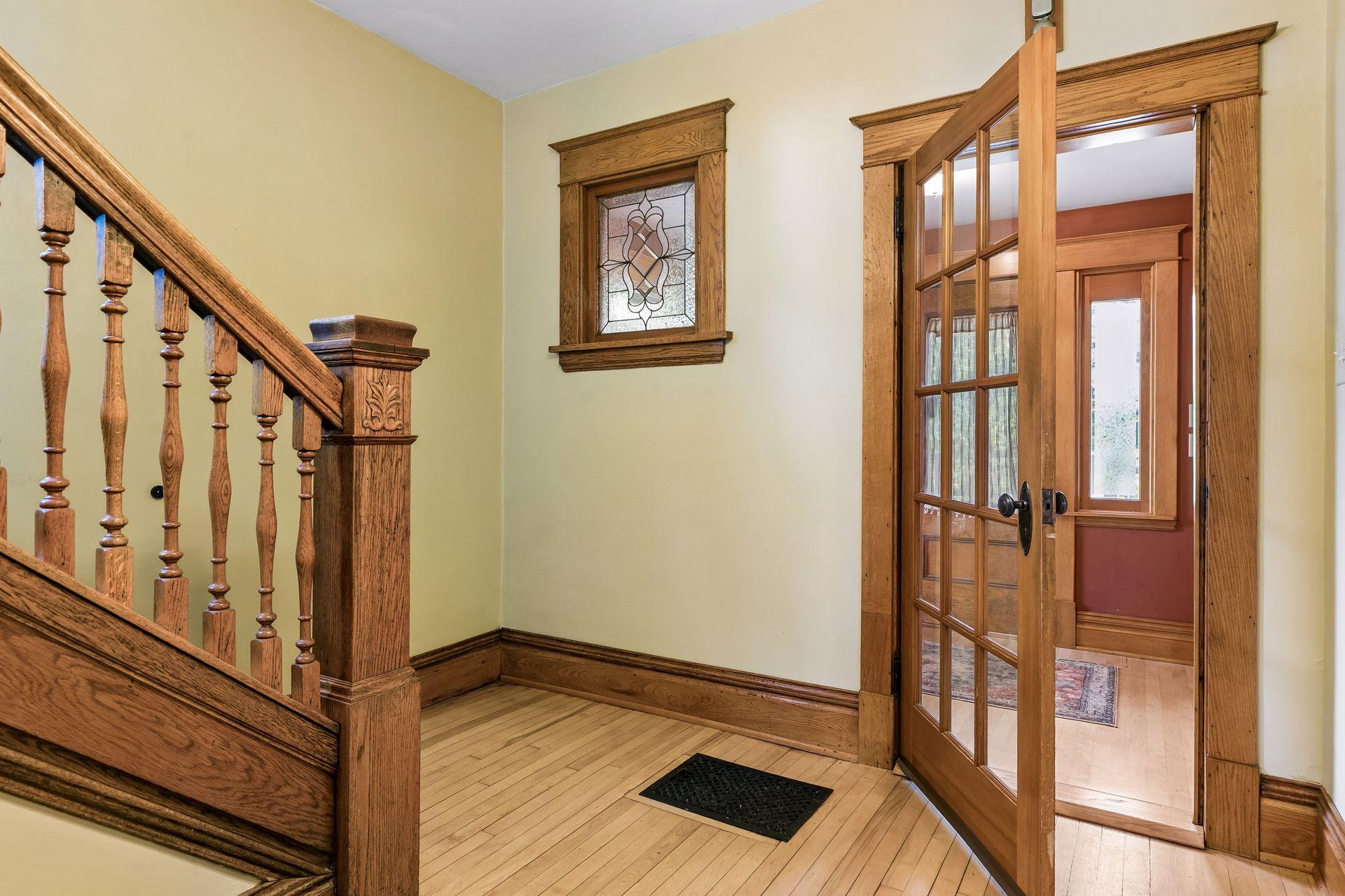 314 Baker Street W