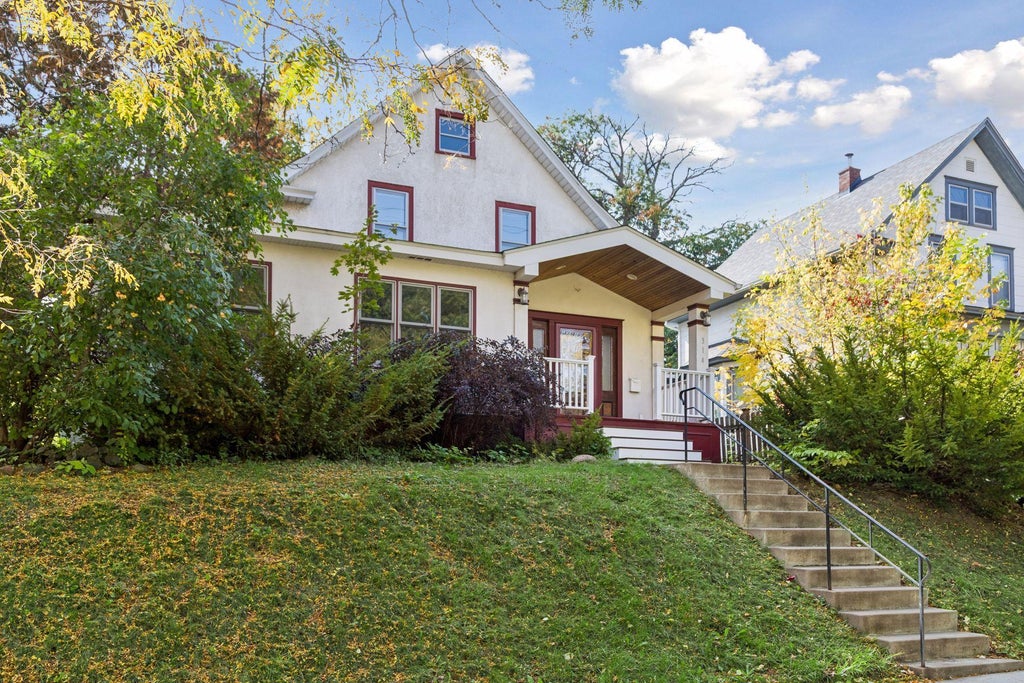 Photo of 314 Baker Street W, Saint Paul, MN 55107 (MLS # 7154701)