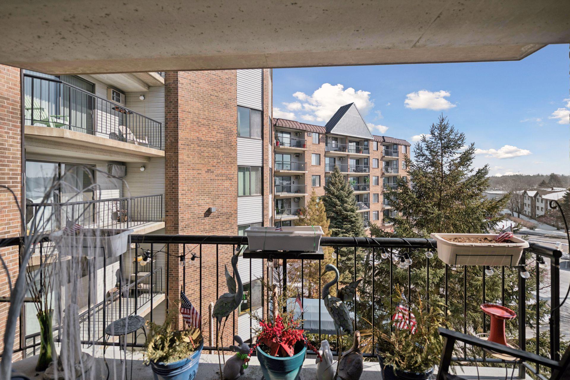 2601 Kenzie Terrace 330