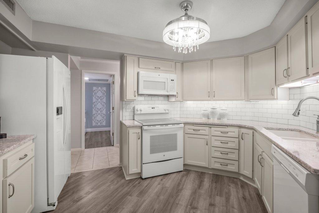 Photo of 14501 Atrium Way #225, Minnetonka, MN 55345 (MLS # 7135772)