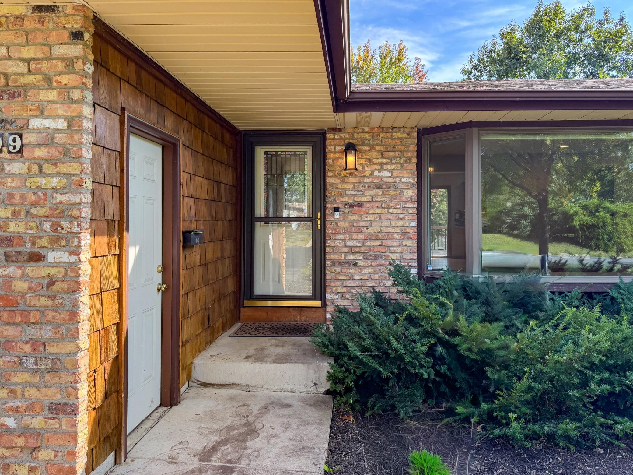 1409 W 102nd Street
