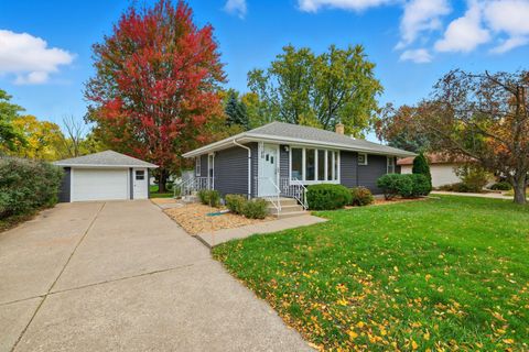 255 County Road C2 W Roseville MN 55113