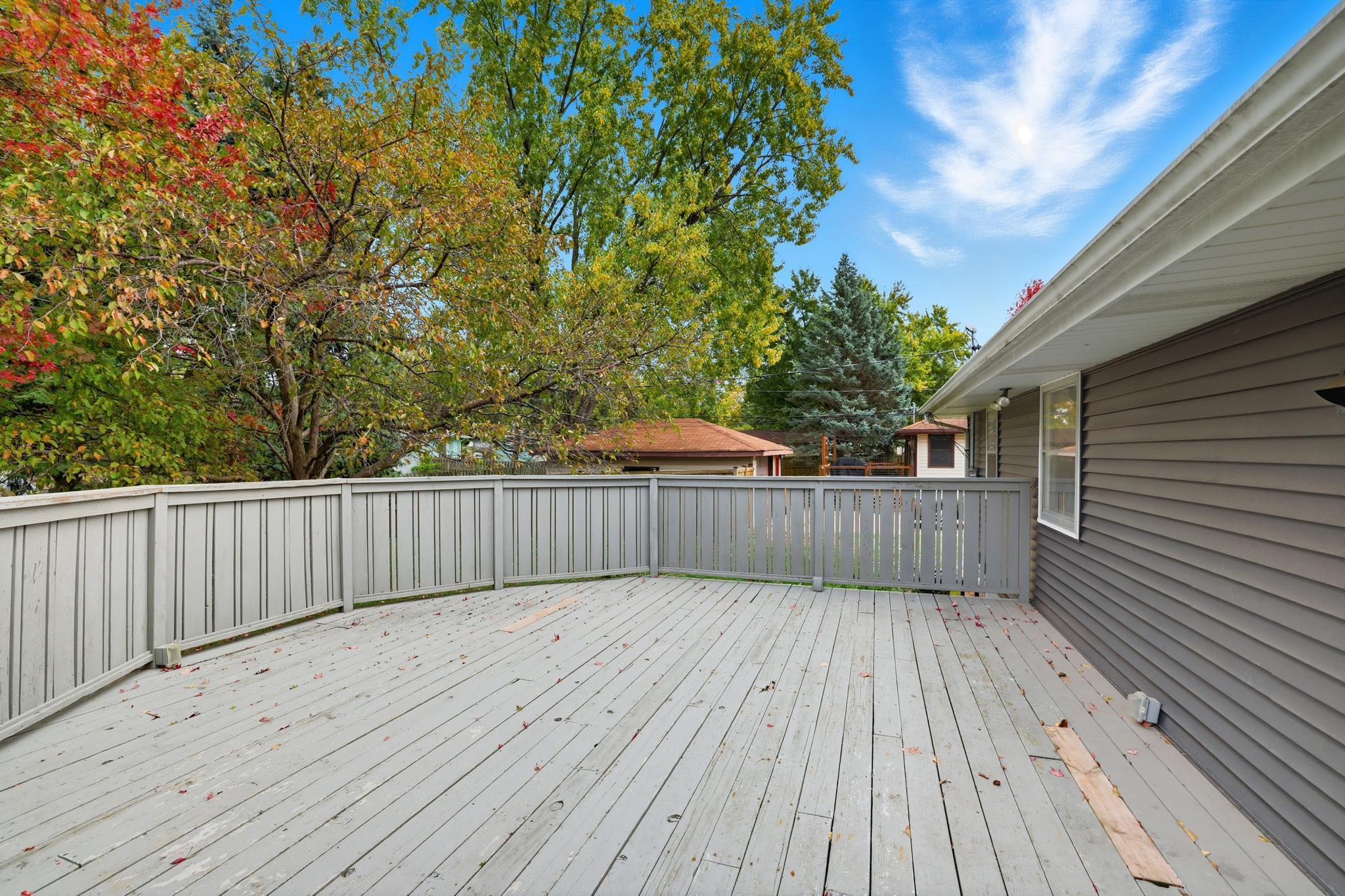 255 County Road C2 W