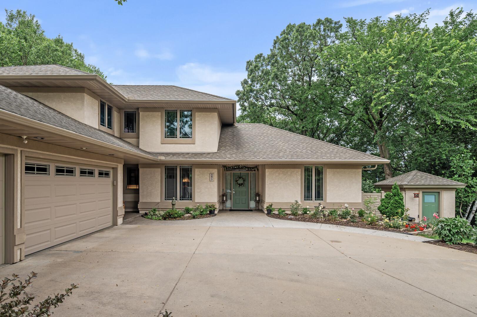 5877 Bradbury Court