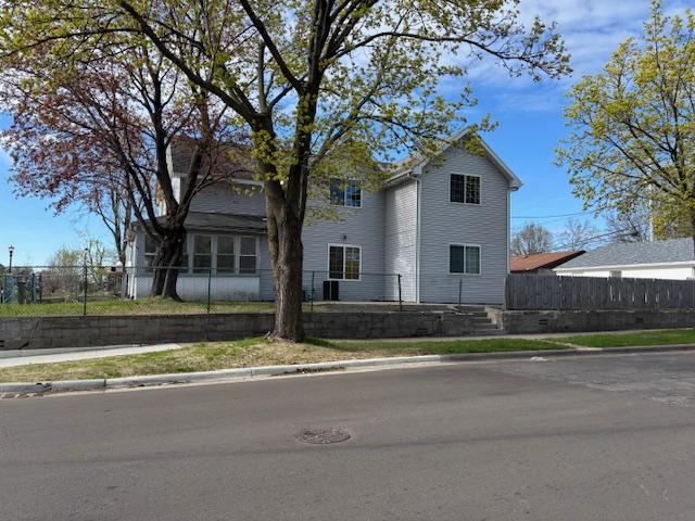1257 Rice Street
