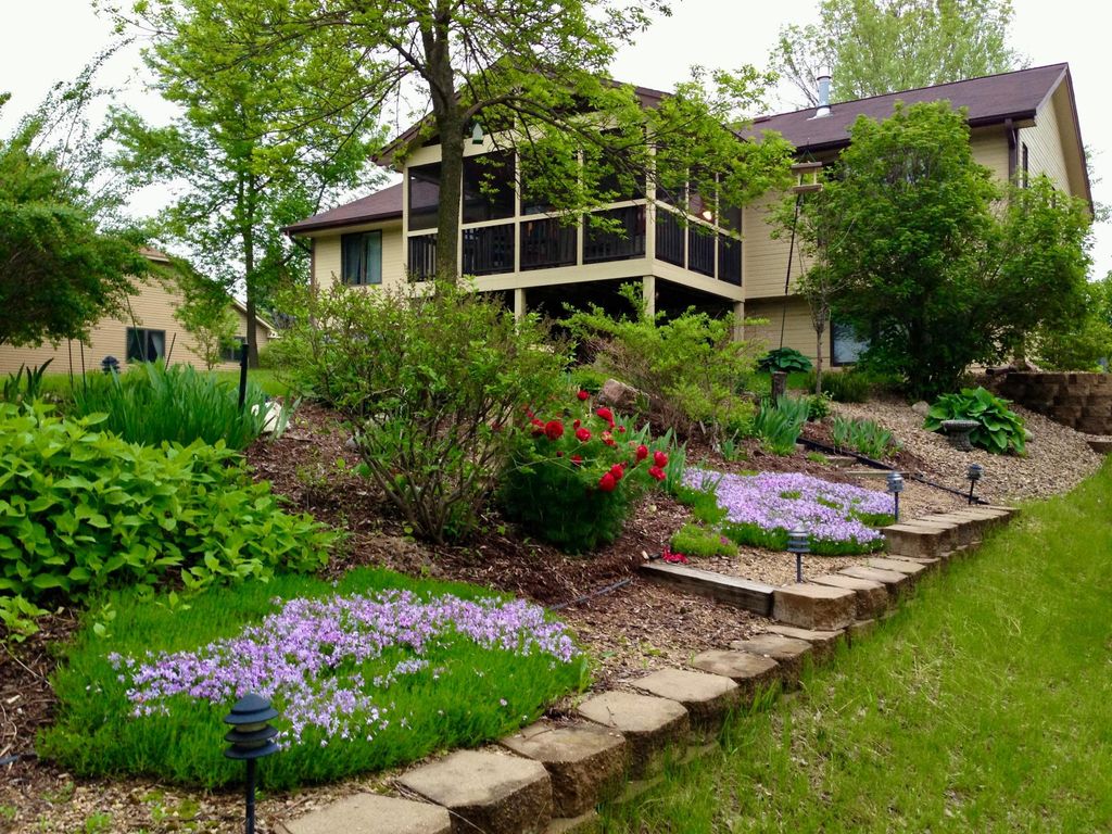 Photo of 1471 Summit Avenue, Saint Paul Park, MN 55071 (MLS # 7069555)
