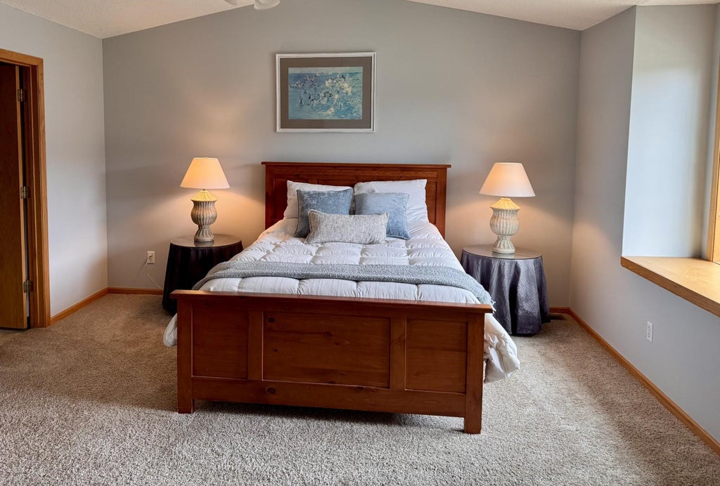 Photo of 1645 County Road D E, Maplewood, MN 55109 (MLS # 7149049)