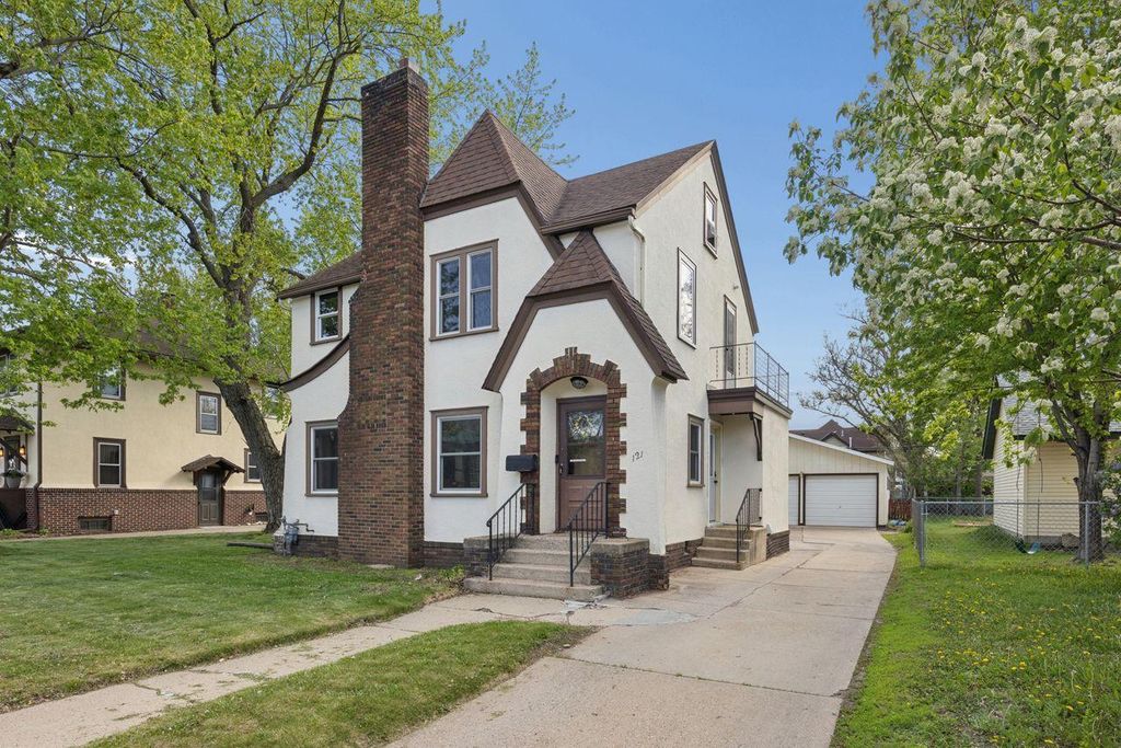 Photo of 121 12th Avenue N, Saint Cloud, MN 56303 (MLS # 7074228)