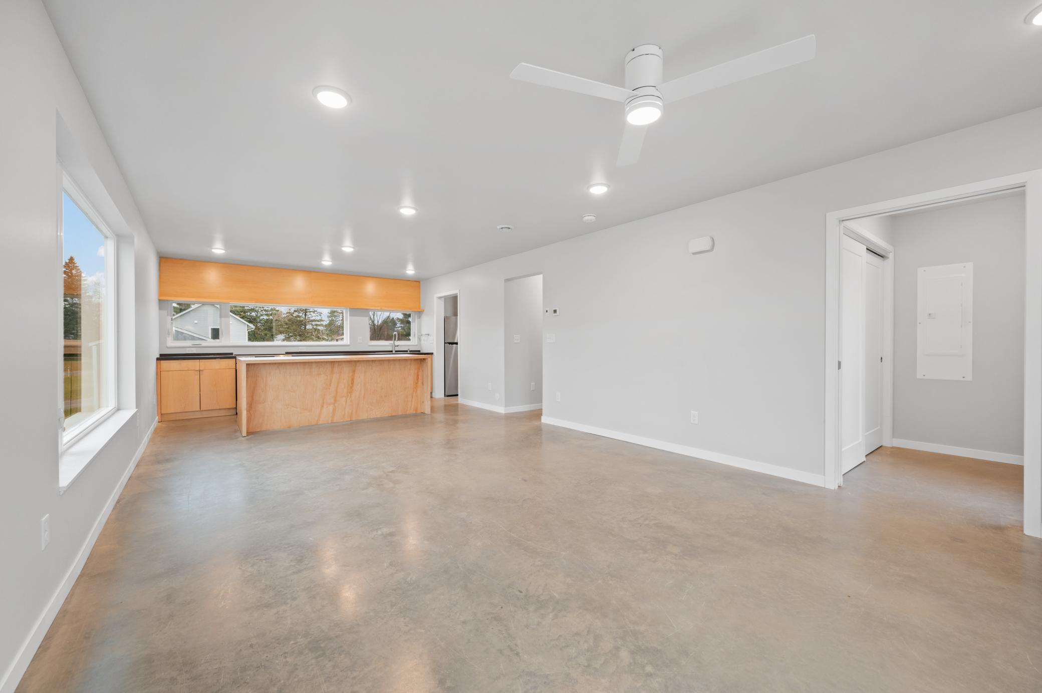 711 NW 7th Avenue