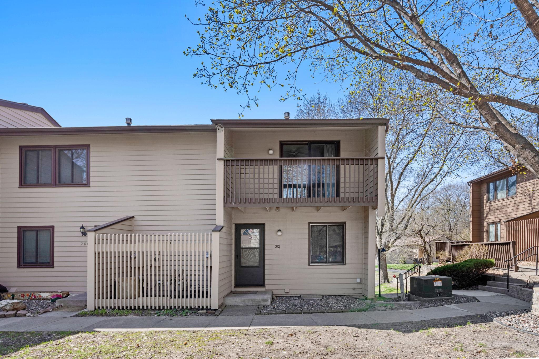 281 W Eagle Lake Drive