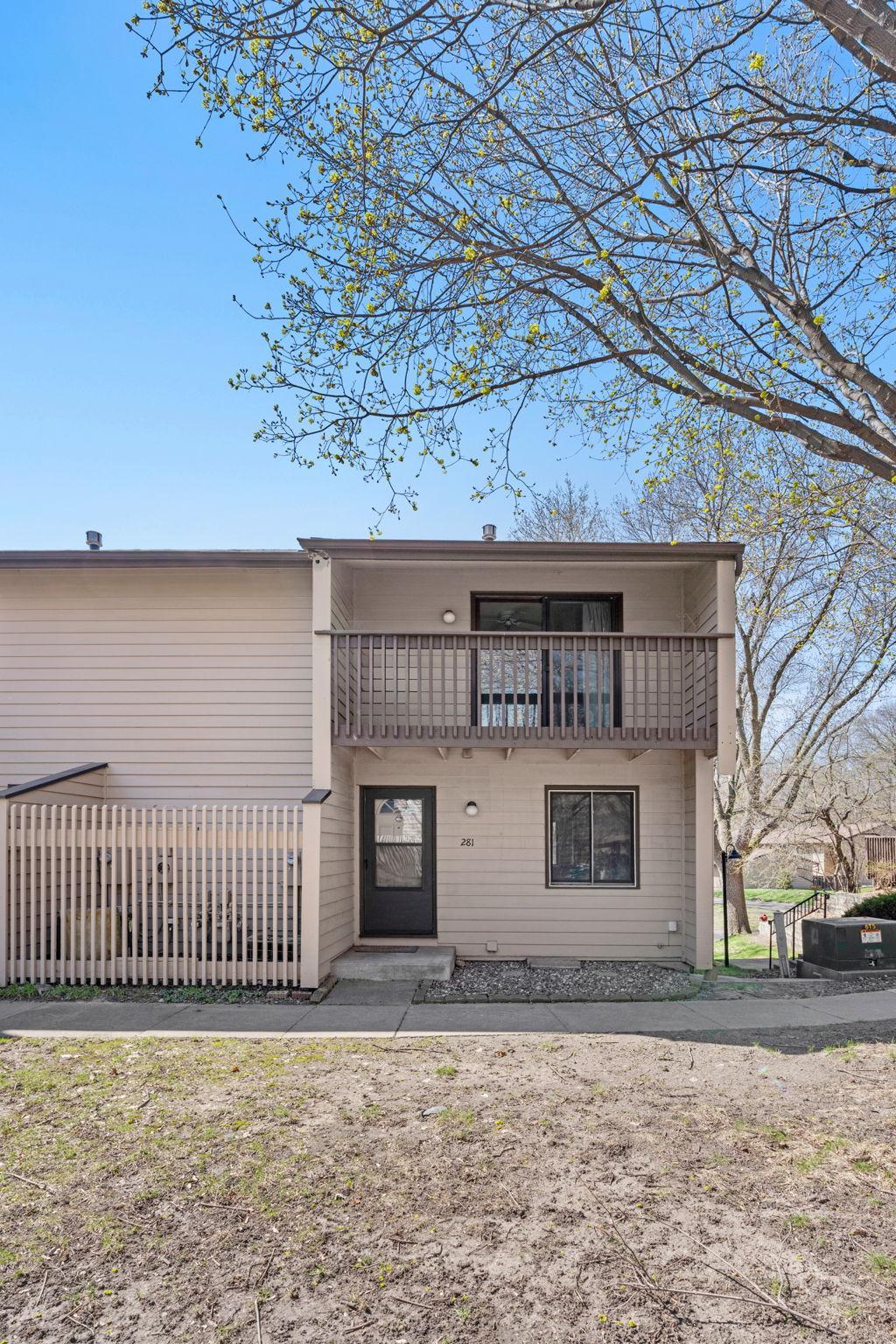 281 W Eagle Lake Drive