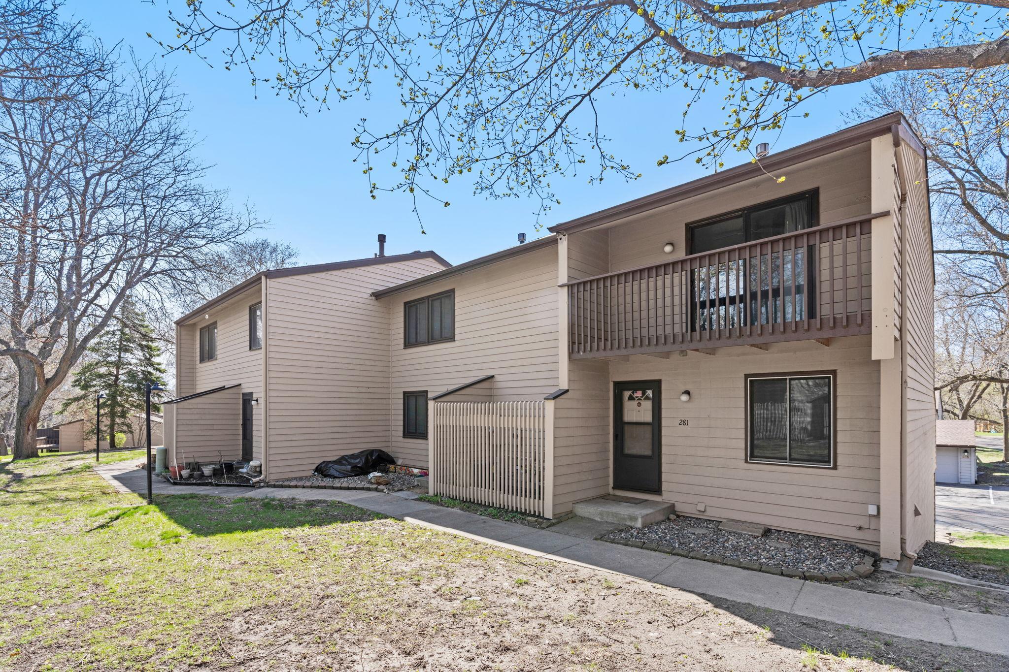281 W Eagle Lake Drive