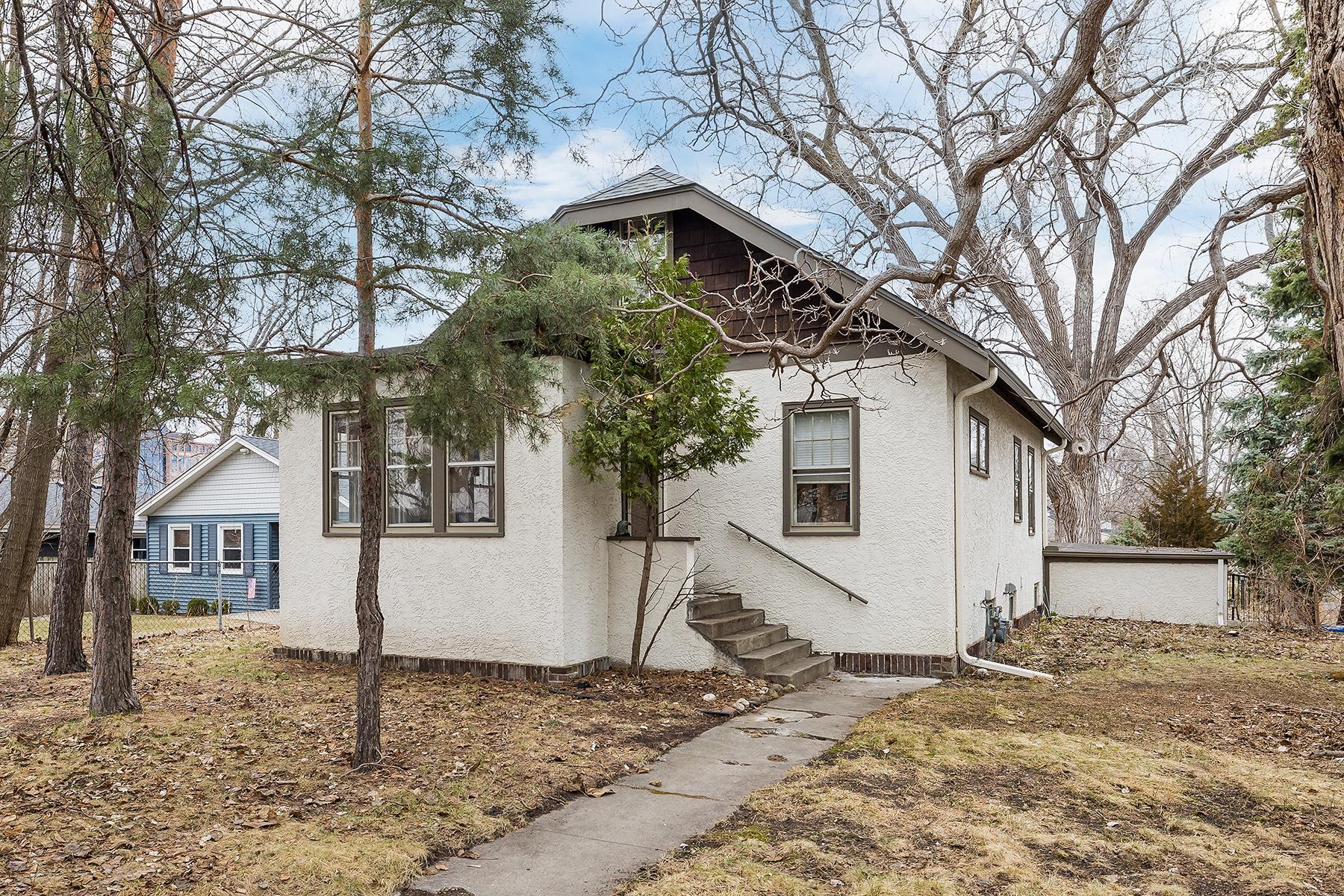 4900 Old Cedar Lake Road