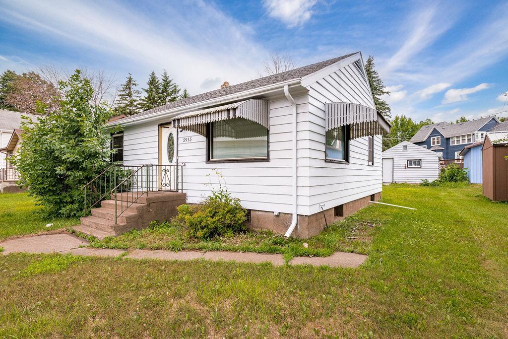 Photo of 5915 Grand Avenue, Duluth, MN 55807 (MLS # 7131754)