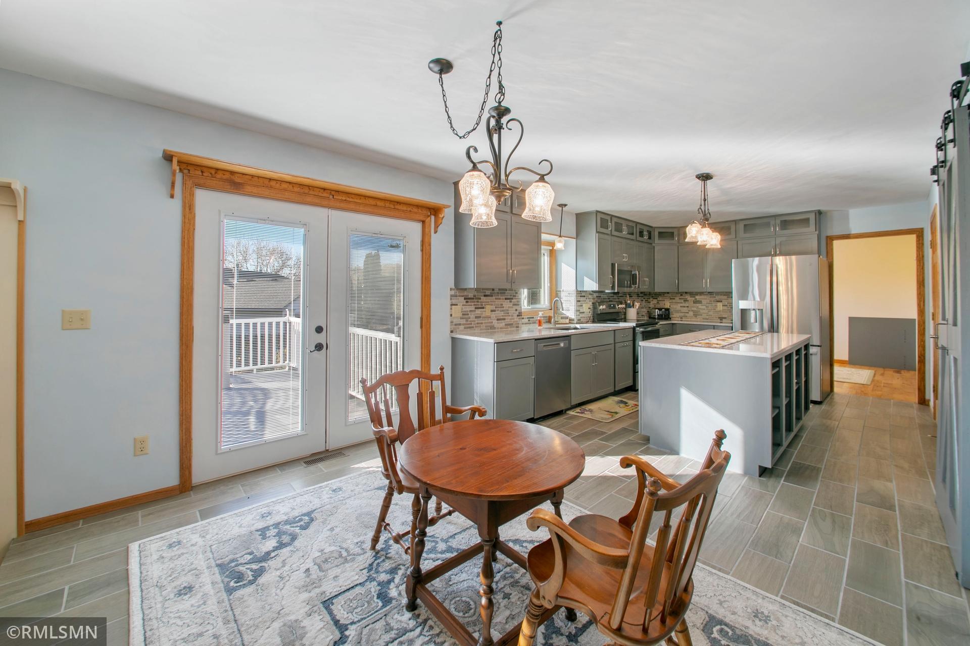 2610 Hydram Avenue N