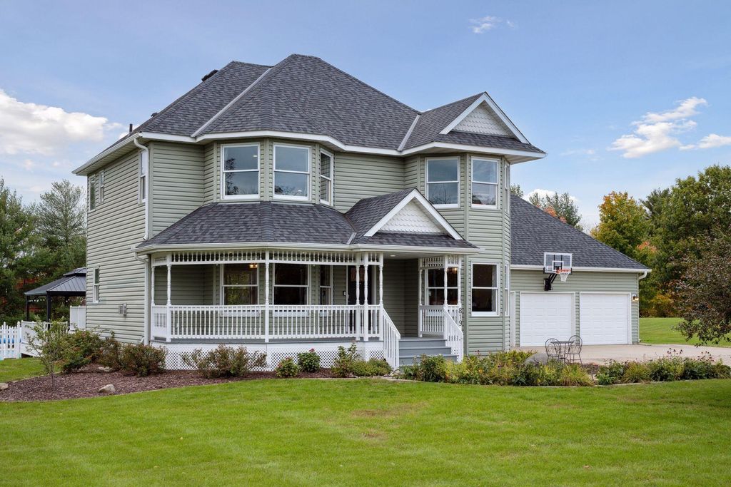 Photo of 819 Belanger Avenue NW, Buffalo, MN 55313 (MLS # 7000467)