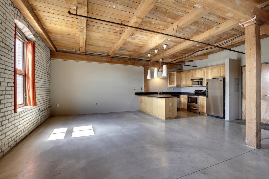 Photo of 127 5th Street NE #306, Minneapolis, MN 55413 (MLS # 7122562)