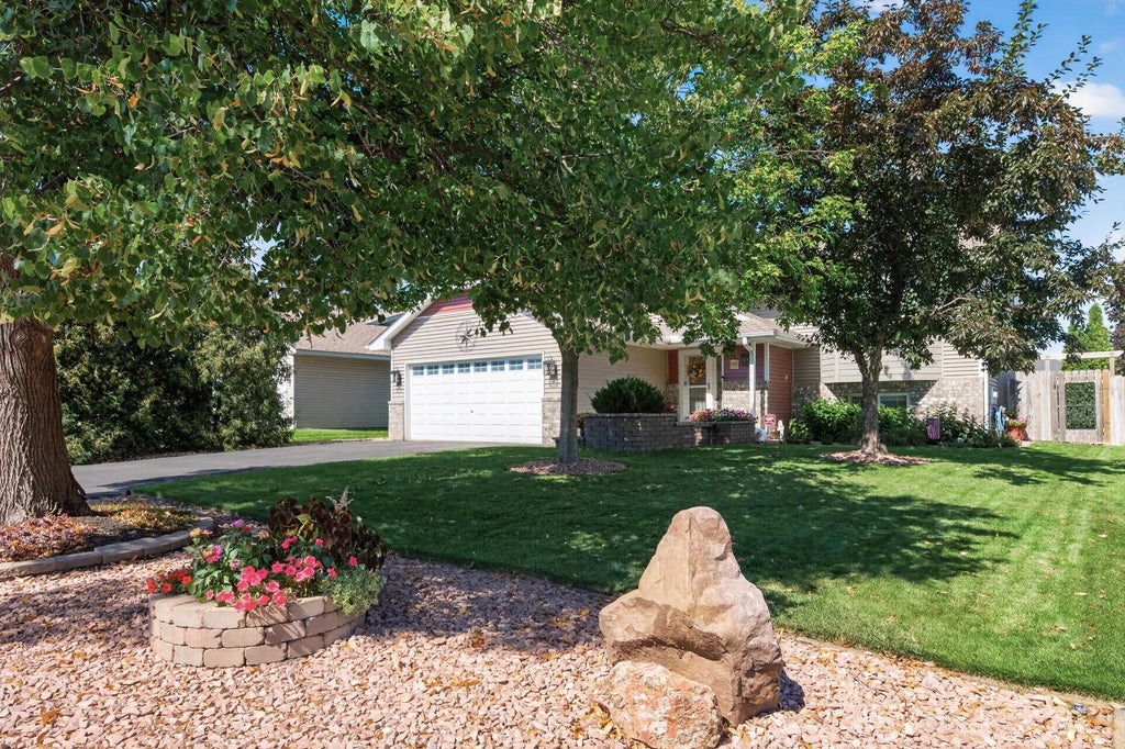 Photo of 7224 96th Street S, Cottage Grove, MN 55016 (MLS # 7144206)