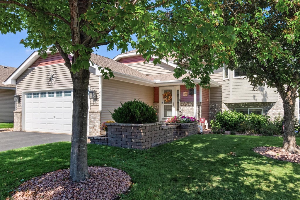 Photo of 7224 96th Street S, Cottage Grove, MN 55016 (MLS # 7144206)