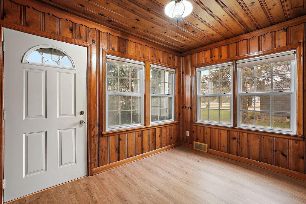 Photo of 15717 Clayton Avenue E, Rosemount, MN 55068 (MLS # 7008890)