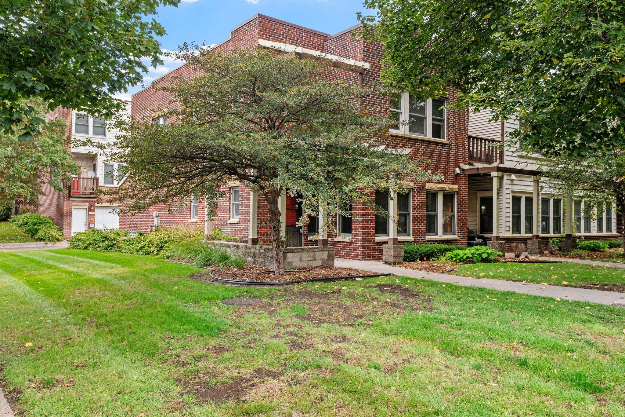 500 E 27th Street