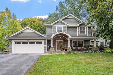 1012 Kaymar Lane Burnsville MN 55306