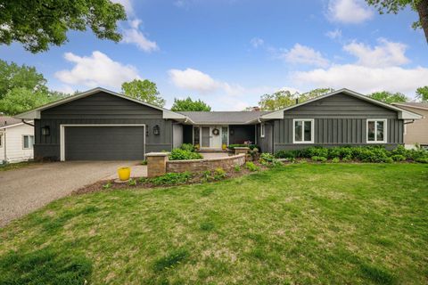 6146 Arctic Way Edina MN 55436