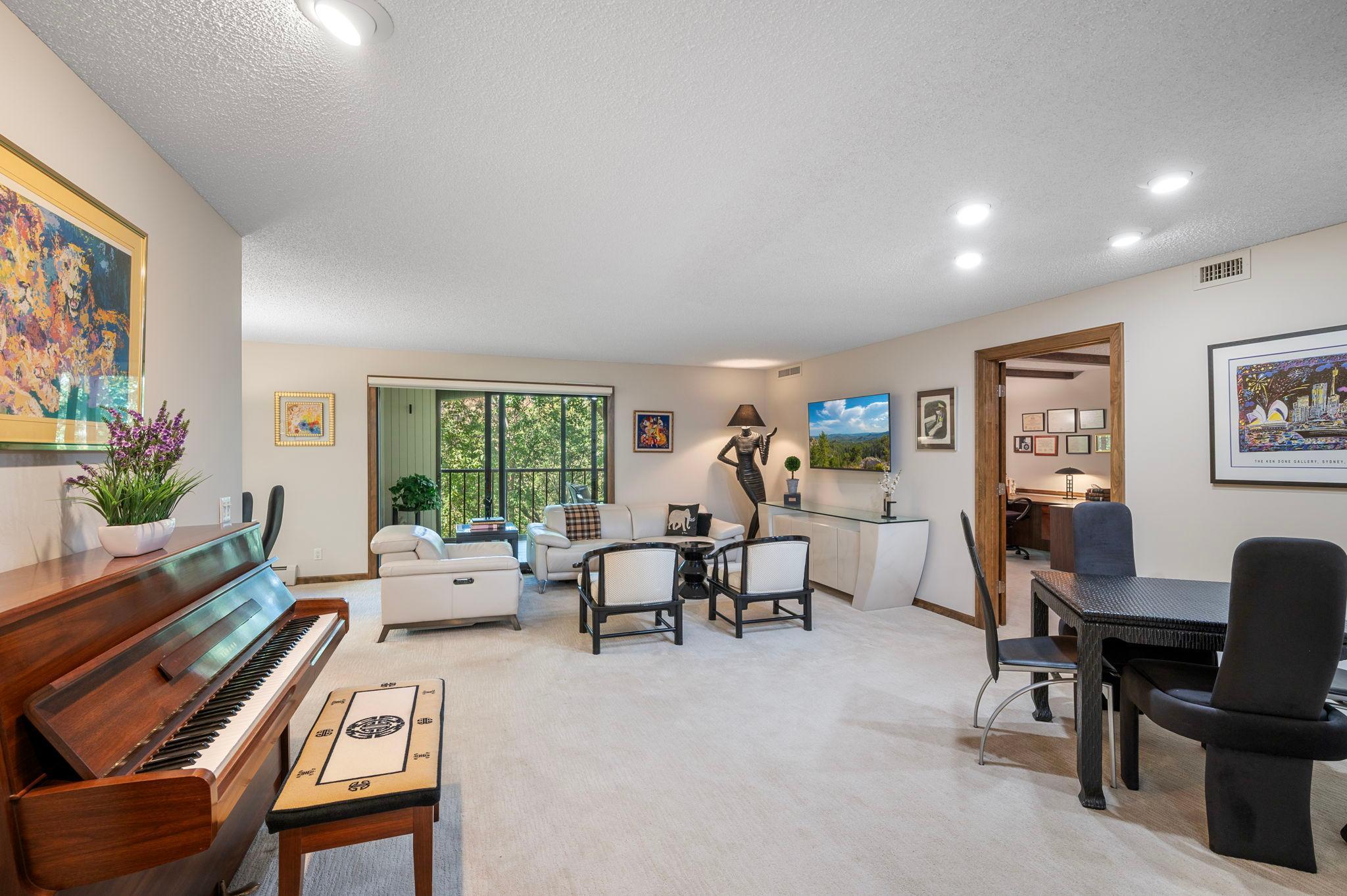 5901 Laurel Avenue 235