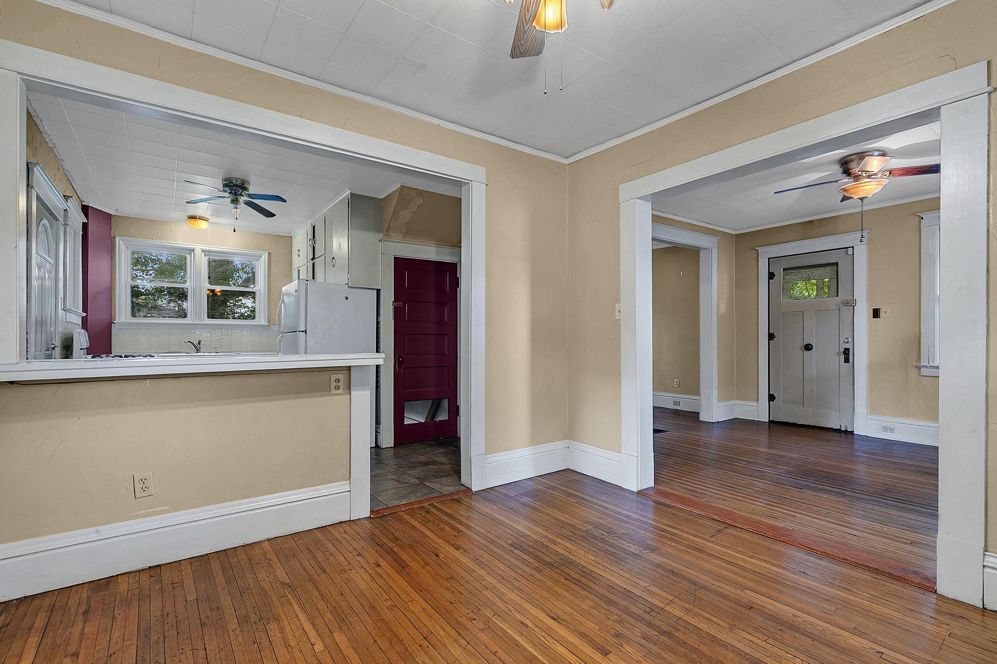 101 4th Avenue S