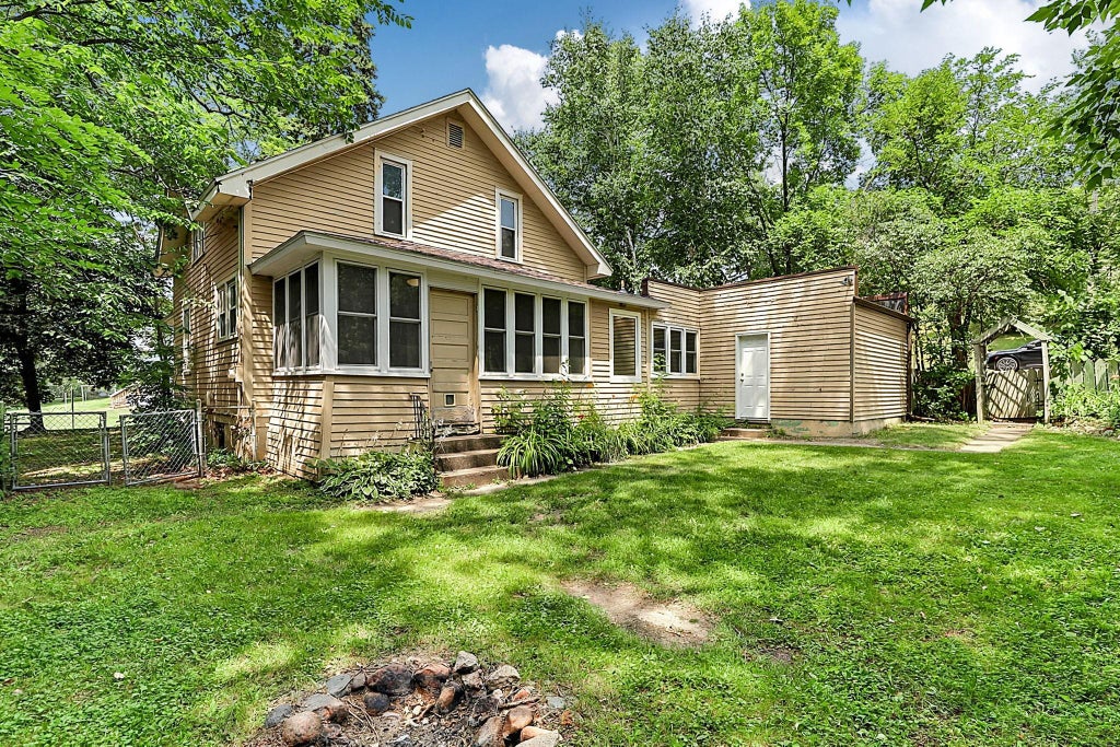 Photo of 101 4th Avenue S, Sauk Rapids, MN 56379 (MLS # 7147359)