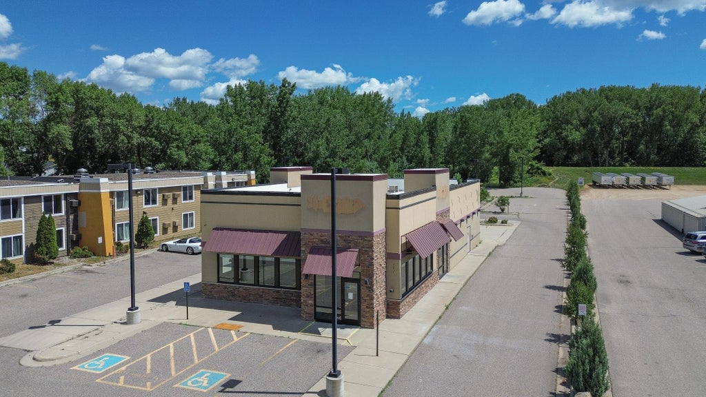 Photo of 101 W Lind Court, Mankato, MN 56001 (MLS # 7100613)