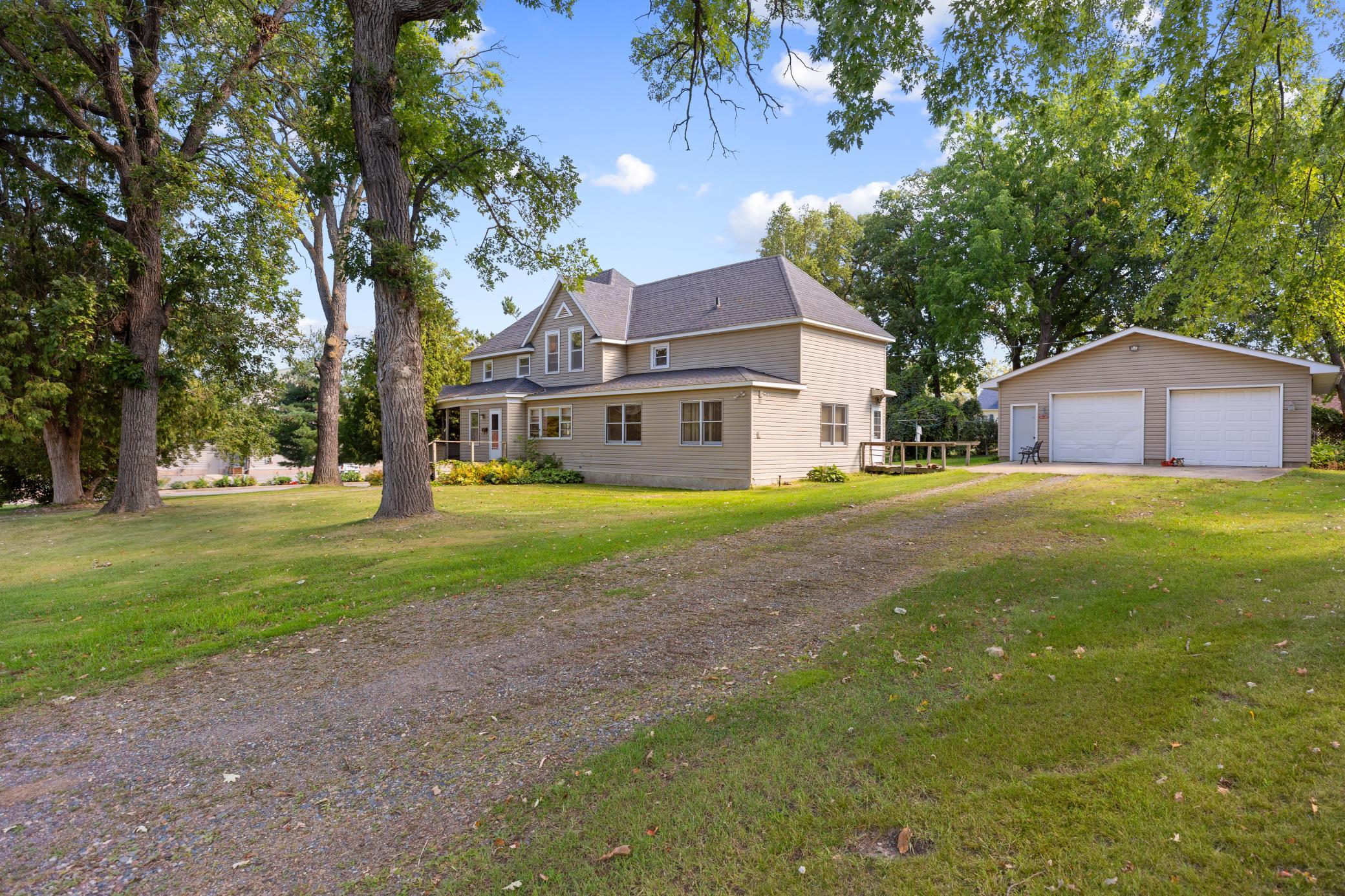 105 3rd Street SE