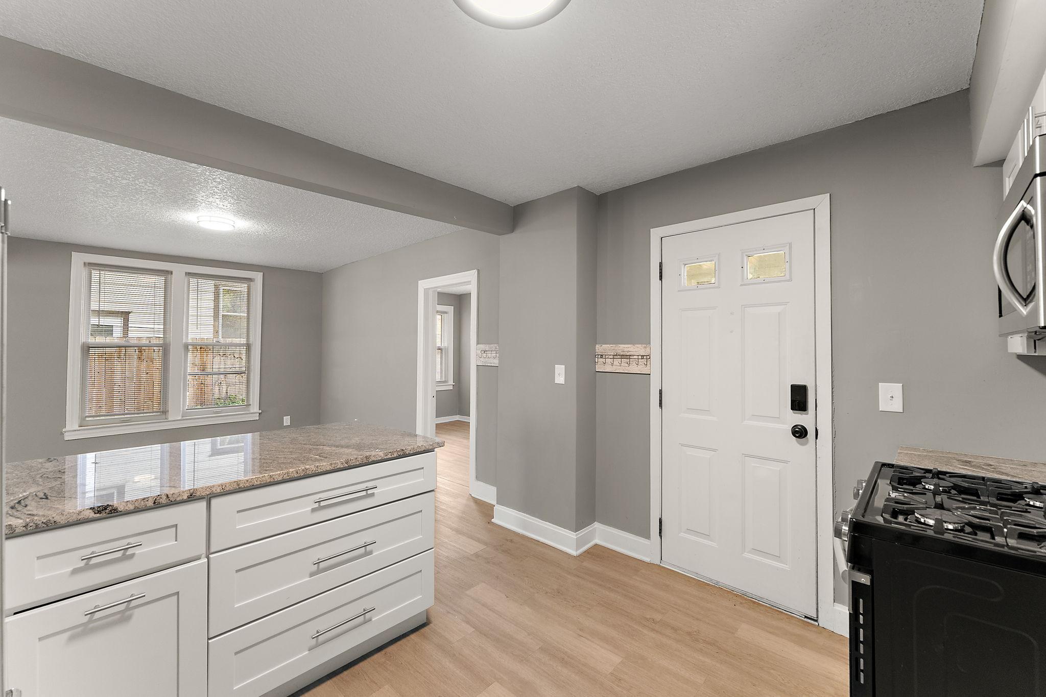 303 Cesar Chavez Street