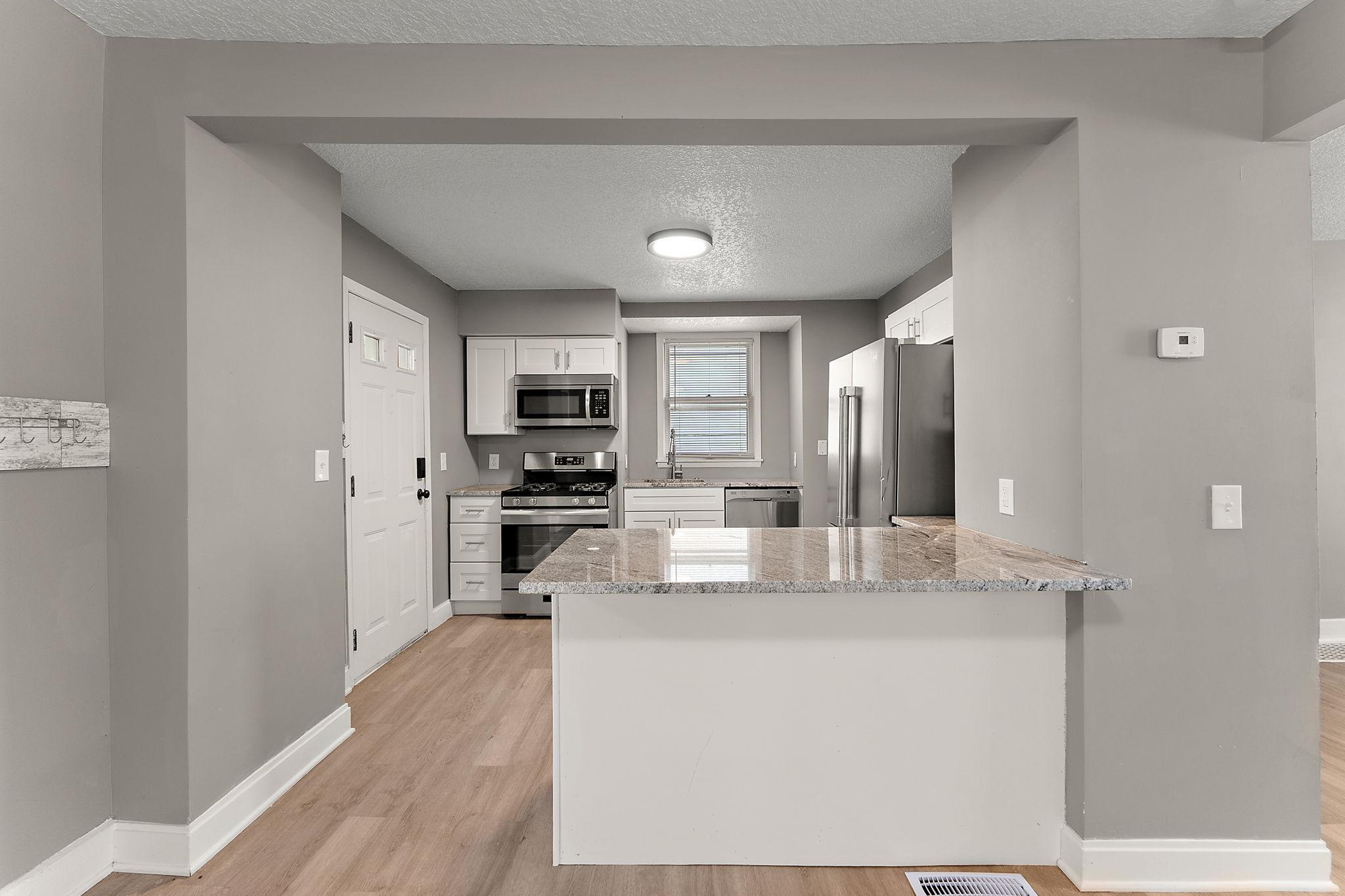 303 Cesar Chavez Street