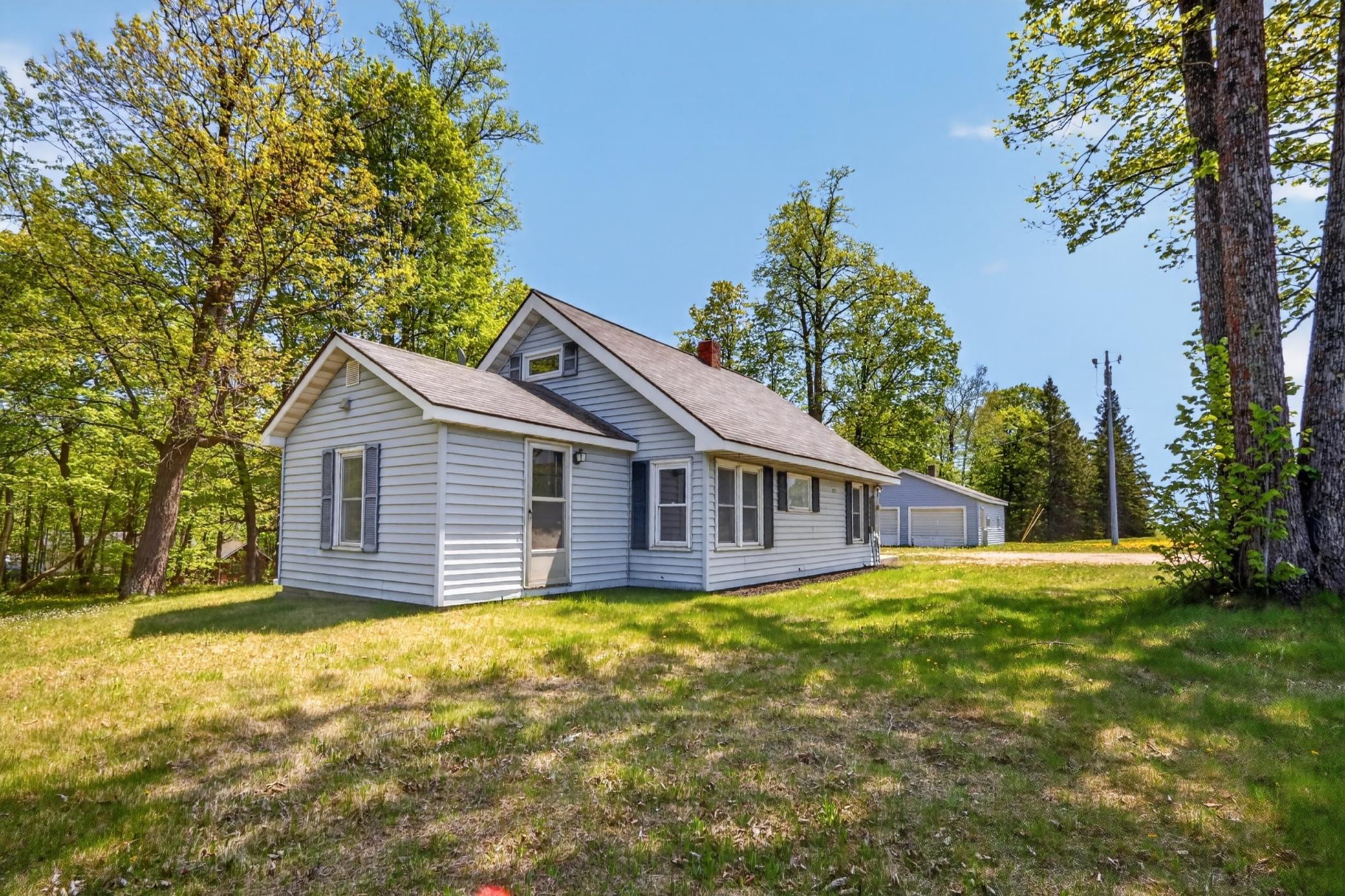 21402 US Highway 169