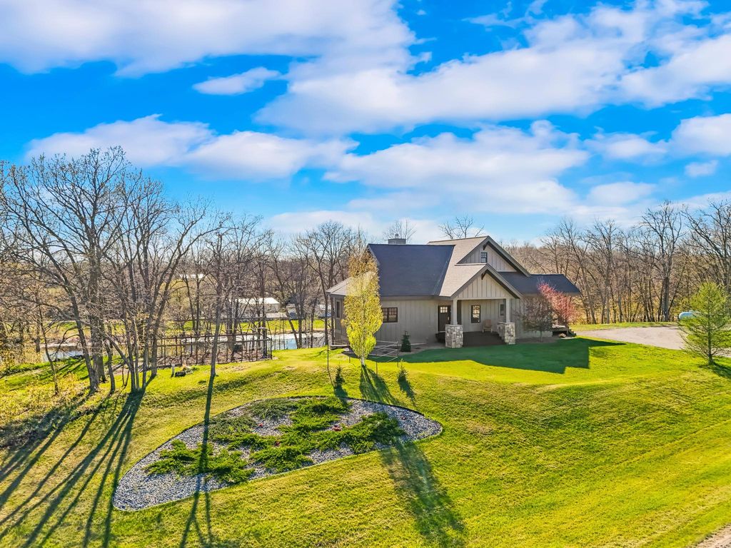 Photo of 47069 425th Ave AVE, Perham, MN 56573 (MLS # 7062285)