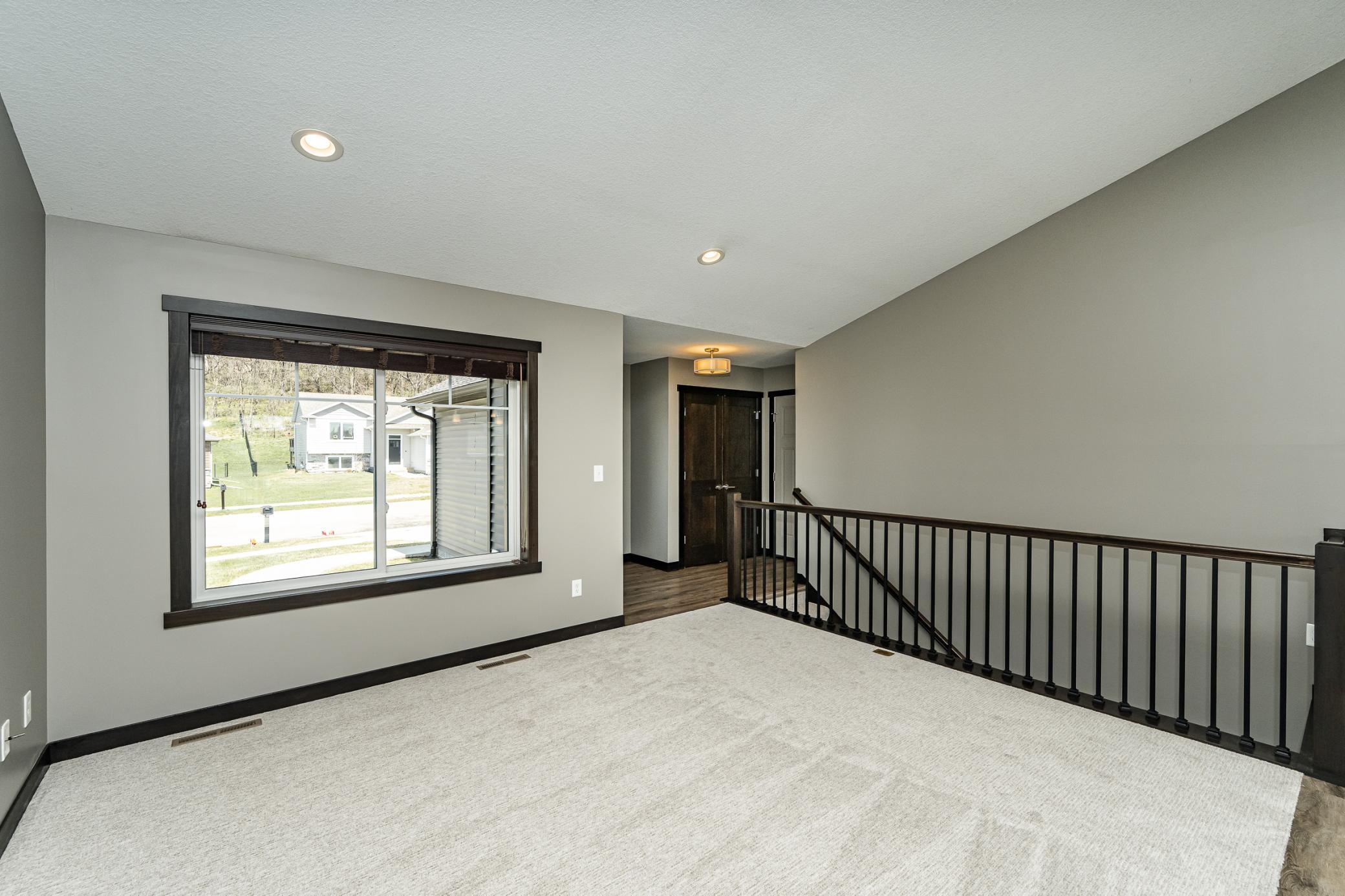 3346 Ridgeline Drive SE