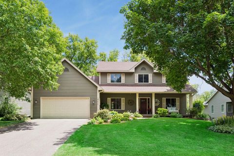 Photo of 18477 Tristram Way, Eden Prairie, MN 55346 (MLS # 7097879)