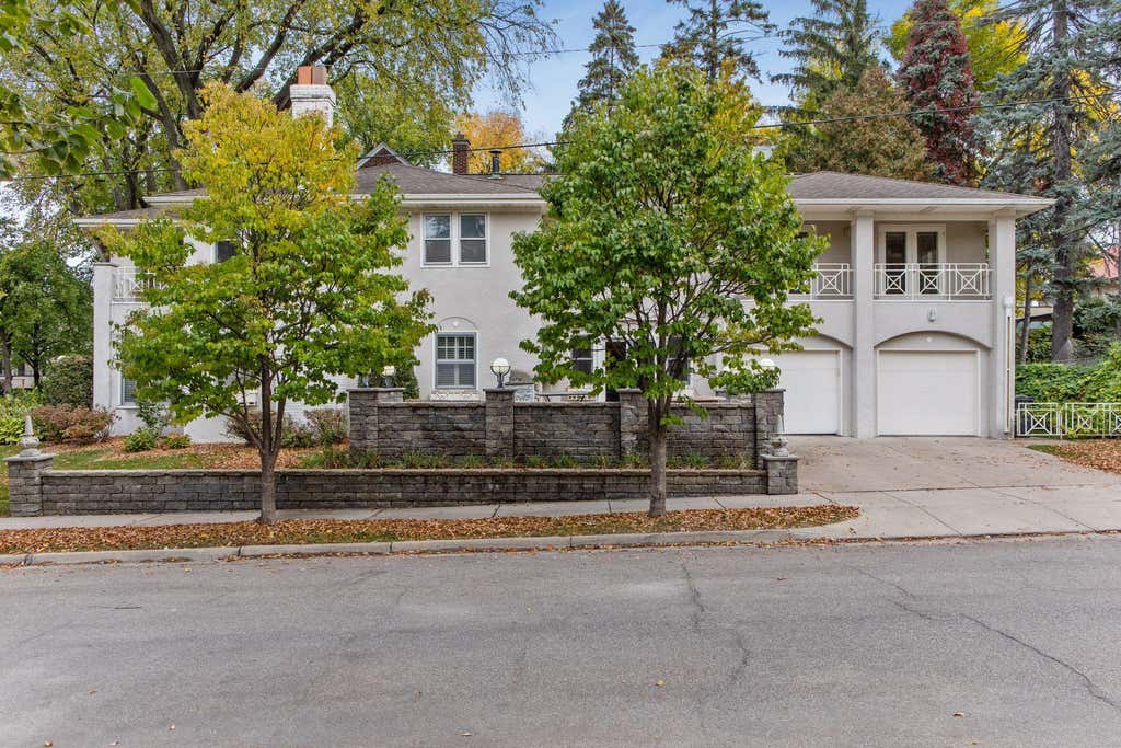Photo of 3721 Upton Avenue S, Minneapolis, MN 55410 (MLS # 7120407)