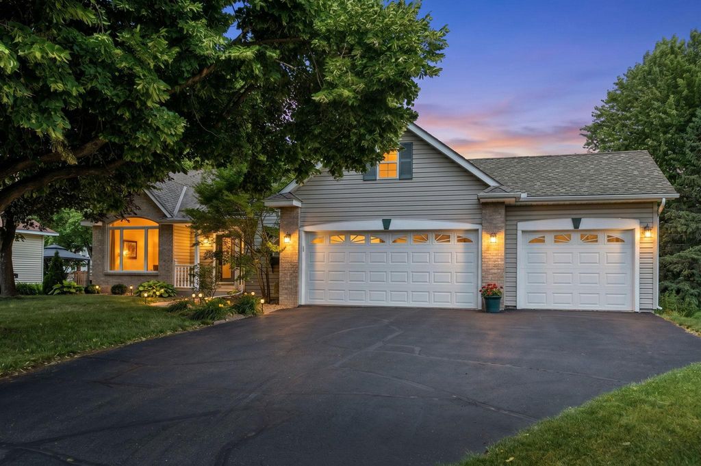 Photo of 8657 Jewel Lane S, Cottage Grove, MN 55016 (MLS # 7097584)