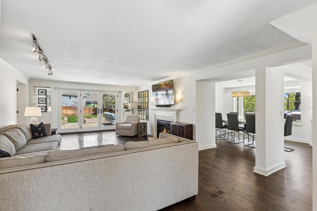 Photo of 5404 Interlachen Boulevard, Edina, MN 55436 (MLS # 7056421)