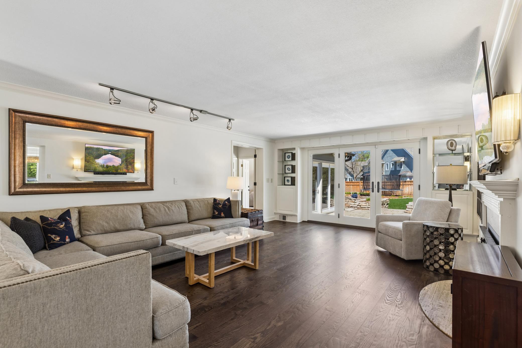 5404 Interlachen Boulevard