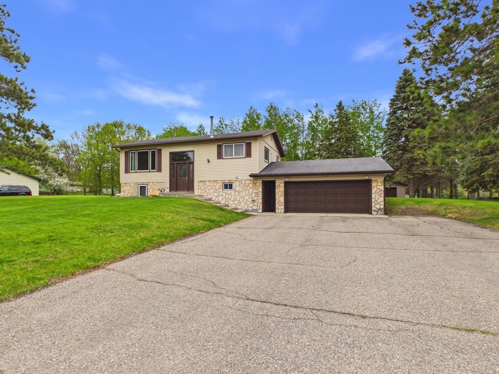Photo of 1606 Scenic Heights Road NE, Alexandria, MN 56308 (MLS # 7080216)