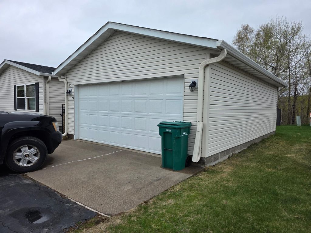 Photo of 13 Spruce Drive, Duluth, MN 55810 (MLS # 7076599)
