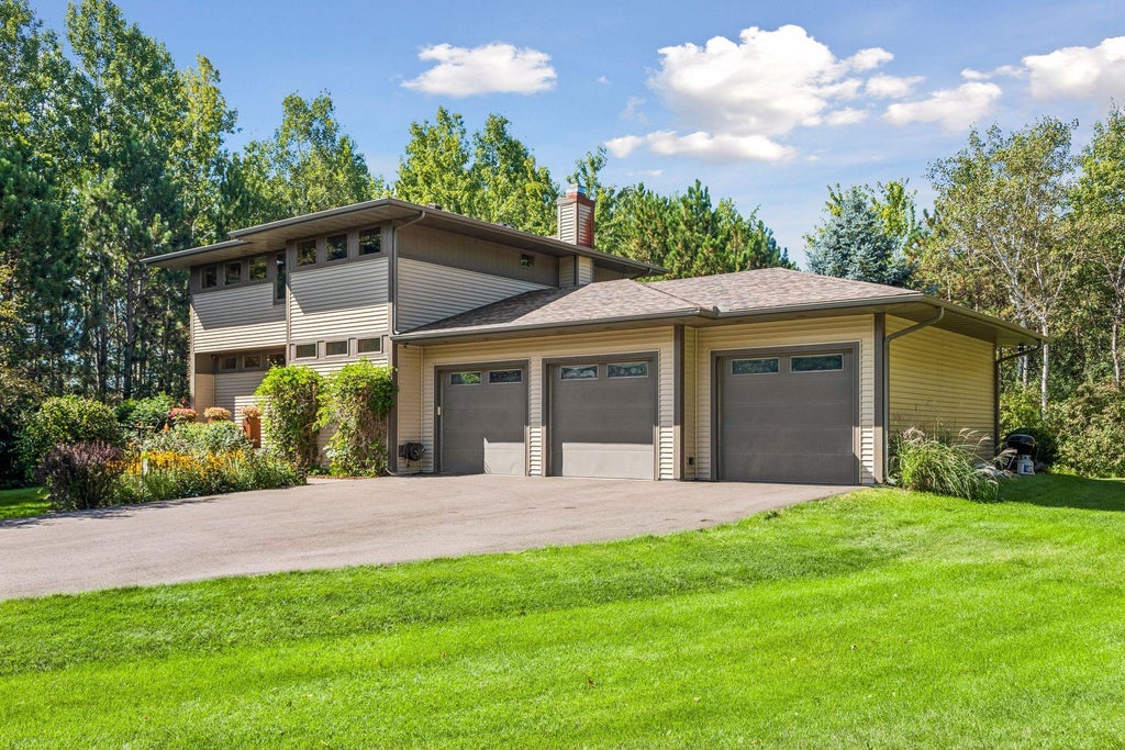 Photo of 924 193rd Street, Baldwin, WI 54002 (MLS # 7124267)