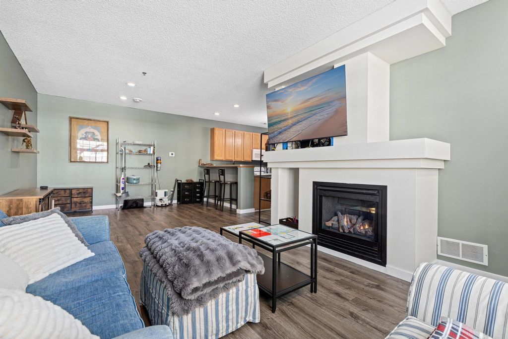 Photo of 374 Frederick Circle, Hastings, MN 55033 (MLS # 7058476)