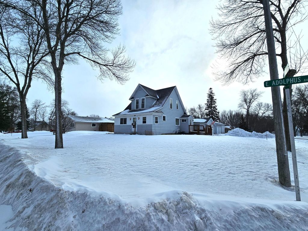 Photo of 702 E Adolphus Avenue, Fergus Falls, MN 56537 (MLS # 7010072)
