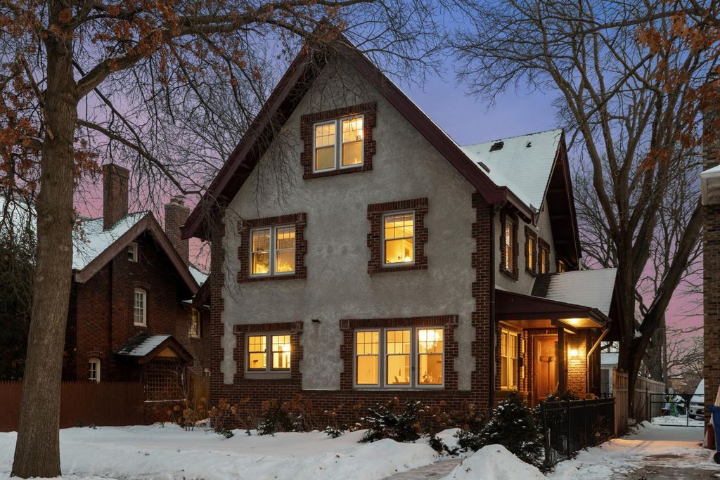 Photo of 806 Osceola Avenue, Saint Paul, MN 55105 (MLS # 7017334)